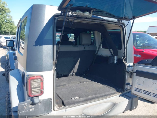 2009 Jeep Wrangler Unlimited X მანქანა იყიდება აუქციონზე, vin: 1J4GA39189L768243, აუქციონის ნომერი: 45359938