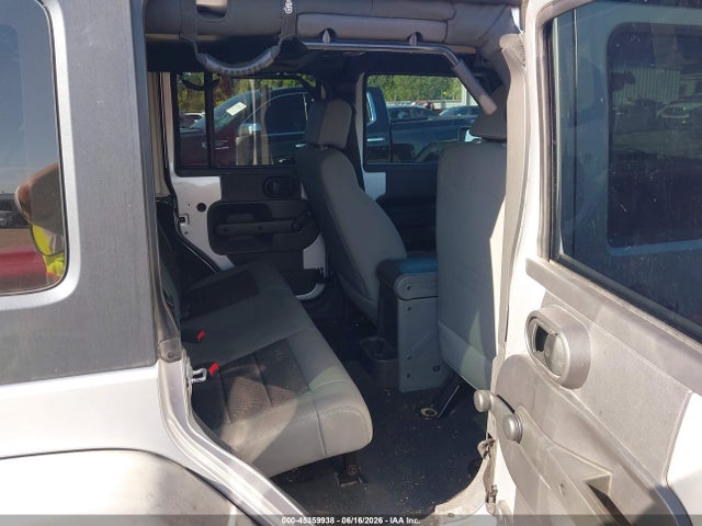 2009 Jeep Wrangler Unlimited X მანქანა იყიდება აუქციონზე, vin: 1J4GA39189L768243, აუქციონის ნომერი: 45359938