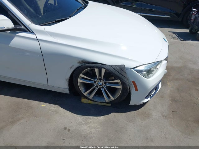 2018 Bmw 330i Xdrive მანქანა იყიდება აუქციონზე, vin: WBA8D9C56JEM31513, აუქციონის ნომერი: 45359940