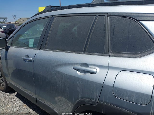7MUFBABG8RV043831 Toyota Corolla Cross Hybrid Se