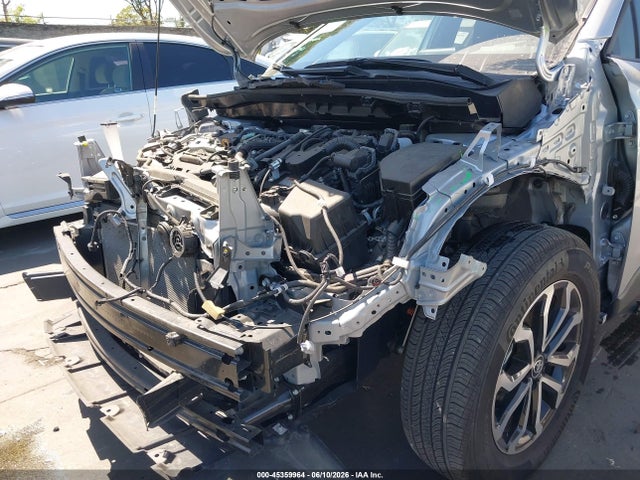 7MUFBABG8RV043831 Toyota Corolla Cross Hybrid Se