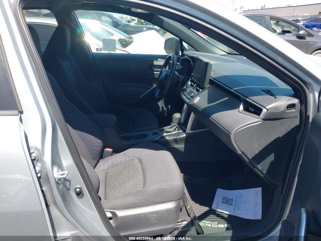 7MUFBABG8RV043831 Toyota Corolla Cross Hybrid Se