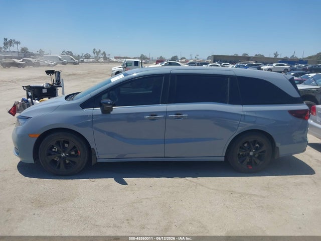 5FNRL6H78RB043390 Honda Odyssey Sport