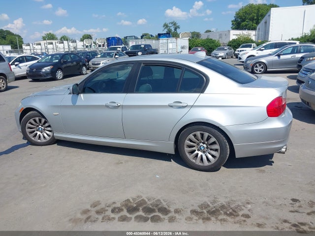 45360044 :رقم المزاد ، WBAPH77539NM28840 vin ، 2009 Bmw 328i مزاد بيع