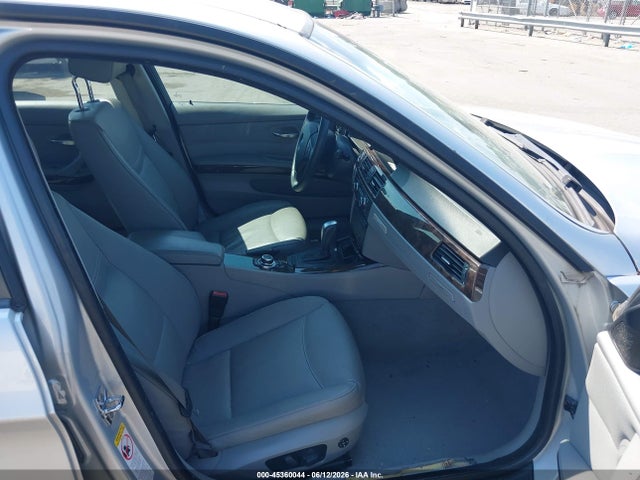 45360044 :رقم المزاد ، WBAPH77539NM28840 vin ، 2009 Bmw 328i مزاد بيع