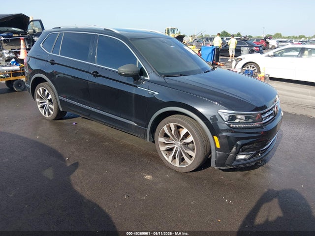 Продажа на аукционе авто 2018 Volkswagen Tiguan 2.0t Sel Premium, vin: 3VV4B7AX7JM161624, номер лота: 45360061