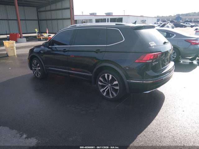 Продажа на аукционе авто 2018 Volkswagen Tiguan 2.0t Sel Premium, vin: 3VV4B7AX7JM161624, номер лота: 45360061