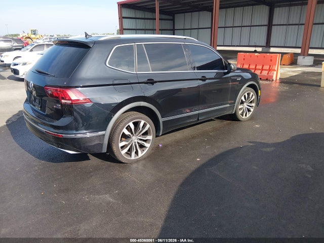 Продажа на аукционе авто 2018 Volkswagen Tiguan 2.0t Sel Premium, vin: 3VV4B7AX7JM161624, номер лота: 45360061