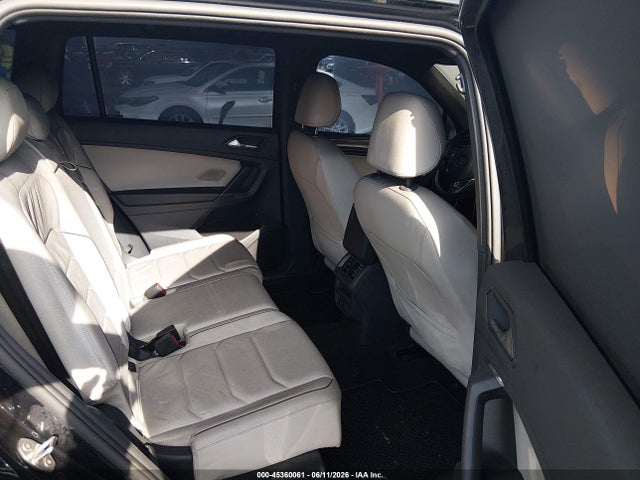 Продажа на аукционе авто 2018 Volkswagen Tiguan 2.0t Sel Premium, vin: 3VV4B7AX7JM161624, номер лота: 45360061