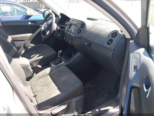 Aukcja sprzedaży 2017 Volkswagen Tiguan 2.0t/2.0t S, vin: WVGBV7AX3HK047338, numer aukcji: 45360123