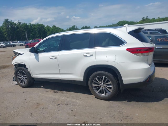 Продаж на аукціоні авто 2019 Toyota Highlander Xle, vin: 5TDJZRFH8KS578973, номер лоту: 45360158