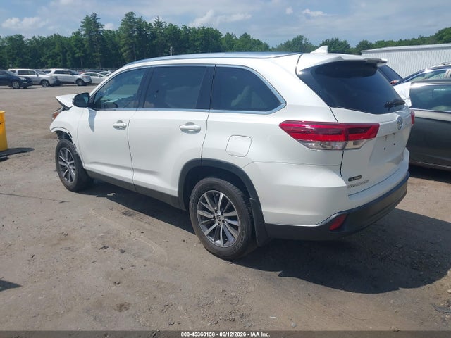 Продаж на аукціоні авто 2019 Toyota Highlander Xle, vin: 5TDJZRFH8KS578973, номер лоту: 45360158