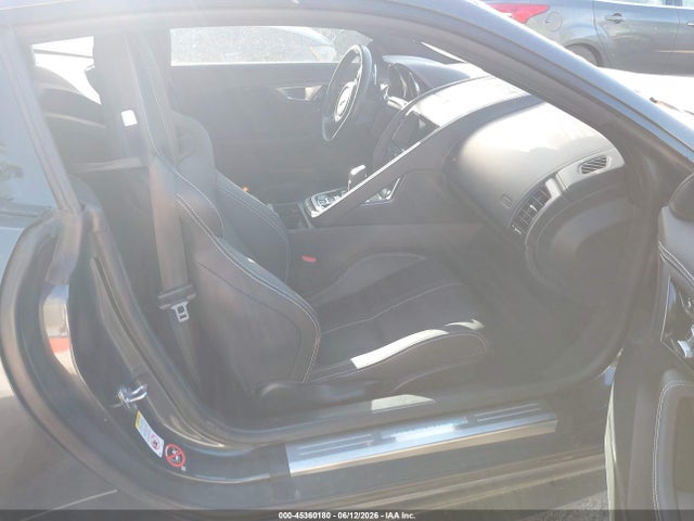 45360180 :رقم المزاد ، SAJWJ6DL5HMK35935 vin ، 2017 Jaguar F-type R مزاد بيع