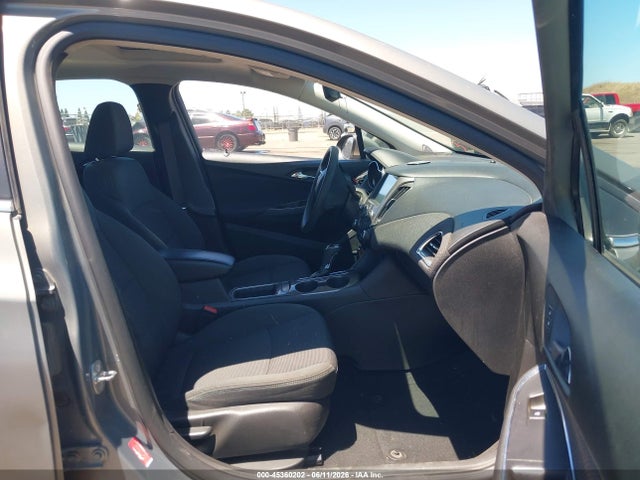 1G1BE5SM9H7141233 Chevrolet Cruze Lt Auto
