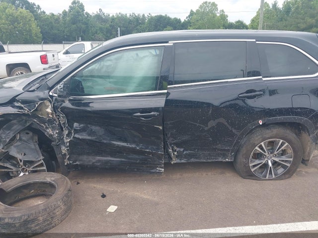 2017 Toyota Highlander Le მანქანა იყიდება აუქციონზე, vin: 5TDZZRFH0HS221671, აუქციონის ნომერი: 45360342