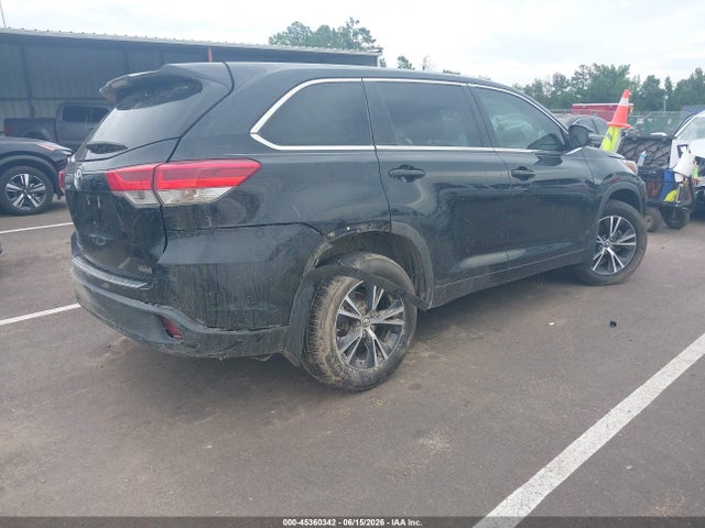 2017 Toyota Highlander Le მანქანა იყიდება აუქციონზე, vin: 5TDZZRFH0HS221671, აუქციონის ნომერი: 45360342