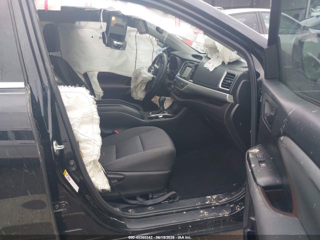 2017 Toyota Highlander Le მანქანა იყიდება აუქციონზე, vin: 5TDZZRFH0HS221671, აუქციონის ნომერი: 45360342