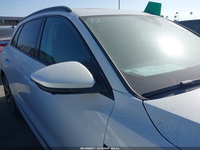 WA1LAAGE7MB001300 Audi E-tron Premium Plus Quattro