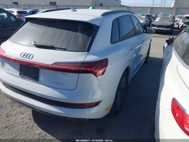 WA1LAAGE7MB001300 Audi E-tron Premium Plus Quattro
