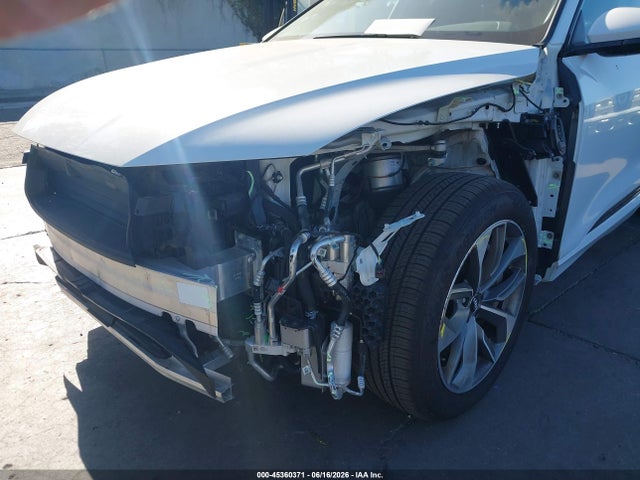 WA1LAAGE7MB001300 Audi E-tron Premium Plus Quattro
