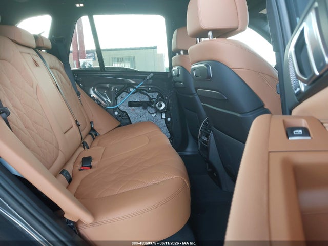 BMW X5 M60i 2026 5UX33EU02T9305073 Image 8
