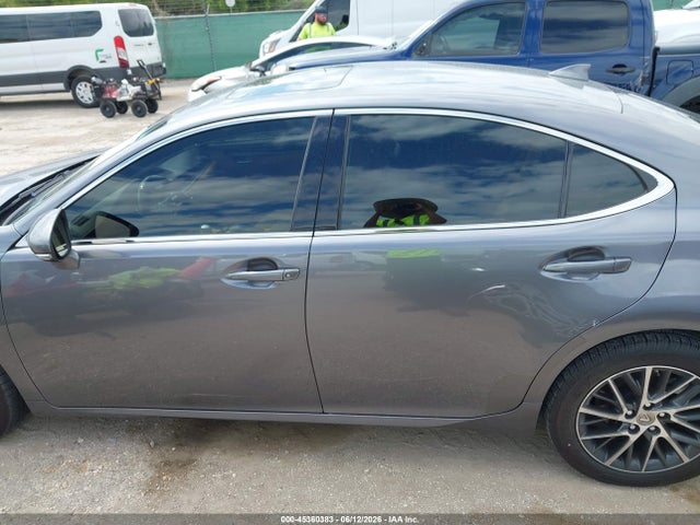 Lexus ES 350 2016 JTHBK1GG9G2224991 Image 14