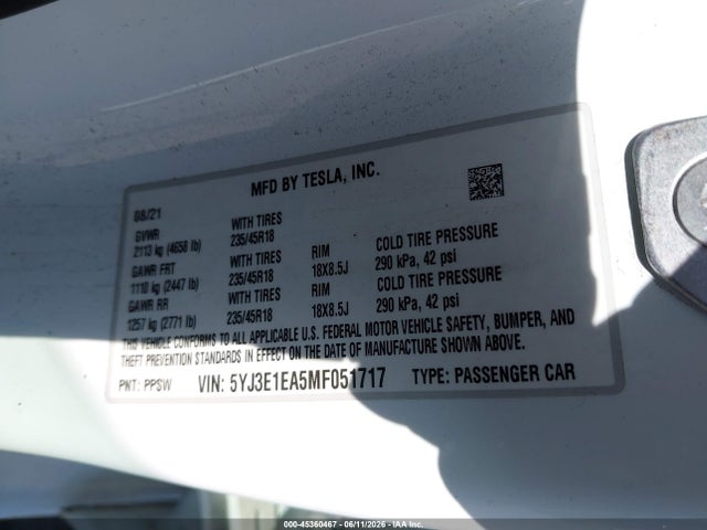 2021 Tesla Model 3 Standard Range Plus Rear-wheel Drive მანქანა იყიდება აუქციონზე, vin: 5YJ3E1EA5MF051717, აუქციონის ნომერი: 45360467
