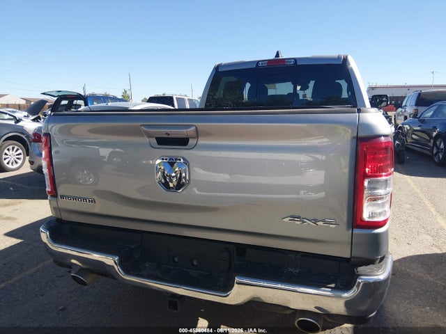 1C6SRFMT5NN212285 RAM 1500 Big Horn 4x4 6&#039;4 Box