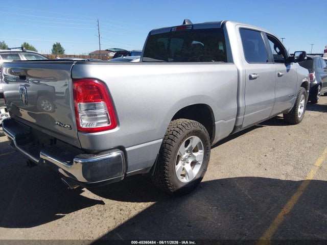 1C6SRFMT5NN212285 RAM 1500 Big Horn 4x4 6&#039;4 Box