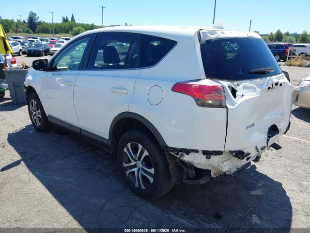 JTMZFREV4JJ737132 Toyota RAV4 LE