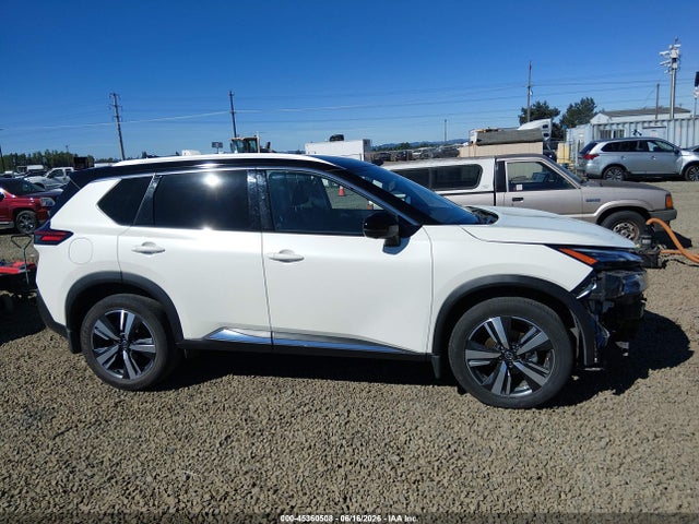 JN8AT3CB8MW231827 Nissan Rogue Sl Intelligent Awd
