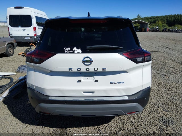 JN8AT3CB8MW231827 Nissan Rogue Sl Intelligent Awd