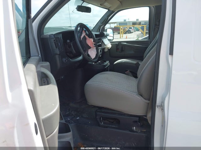 1GCWGFCF1F1246812 Chevrolet Express 2500 Work Van