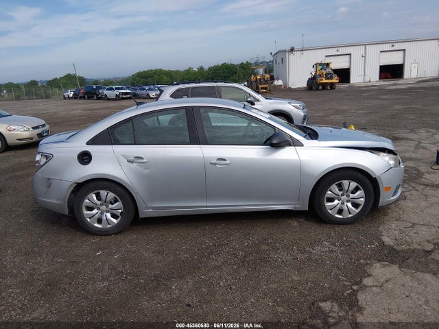 1G1PA5SG9E7466360 Chevrolet Cruze Ls Auto