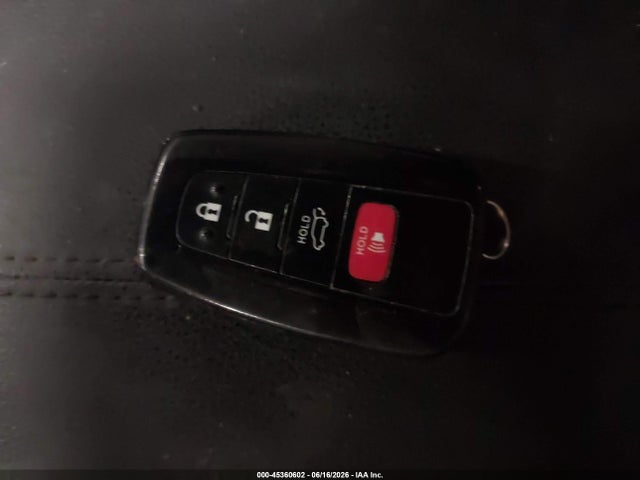 2T3N1RFV2PC329235 Toyota Rav4 Limited