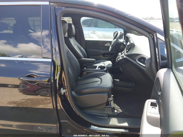 Продажа на аукционе авто 2025 Chrysler Pacifica Select, vin: 2C4RC1BG2SR585994, номер лота: 45360612