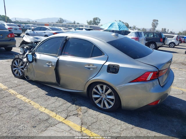 Lexus IS 250 2014 JTHBF1D27E5008632 Image 3