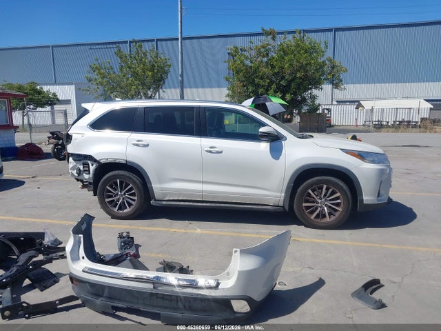 Auction sale of the 2017 Toyota Highlander Xle, vin: 5TDJZRFH5HS394891, lot number: 45360659