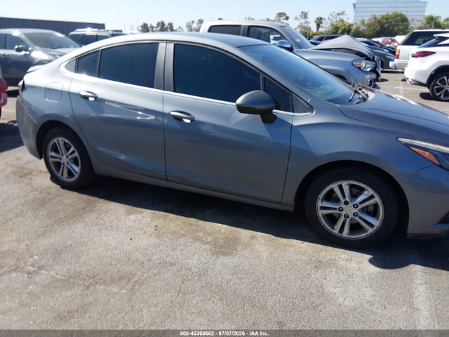 Chevrolet CRUZE 4D 2018 1G1BE5FM5J7247426 Image 13