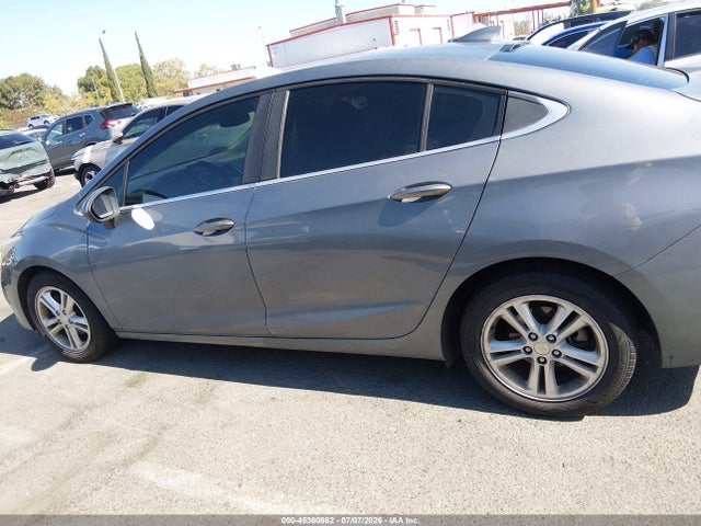 Chevrolet CRUZE 4D 2018 1G1BE5FM5J7247426 Image 14