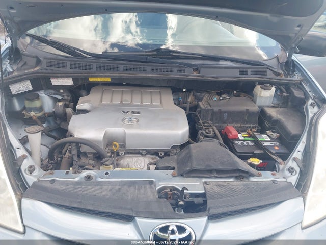 45360664 :رقم المزاد ، 5TDKK4CCXAS325785 vin ، 2010 Toyota Sienna Le مزاد بيع