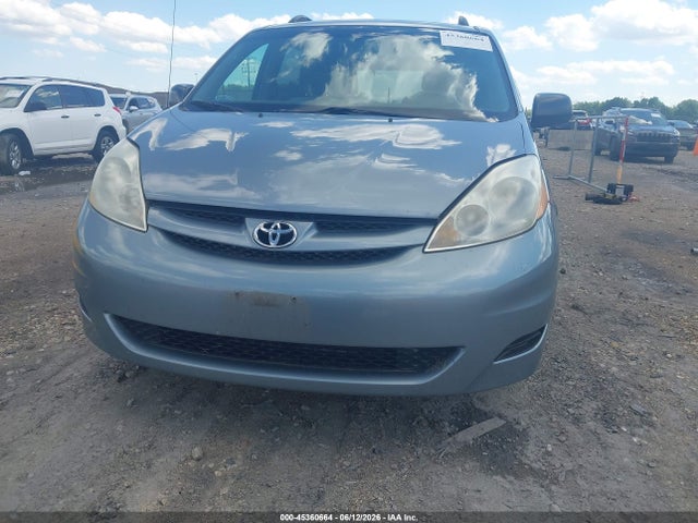 45360664 :رقم المزاد ، 5TDKK4CCXAS325785 vin ، 2010 Toyota Sienna Le مزاد بيع