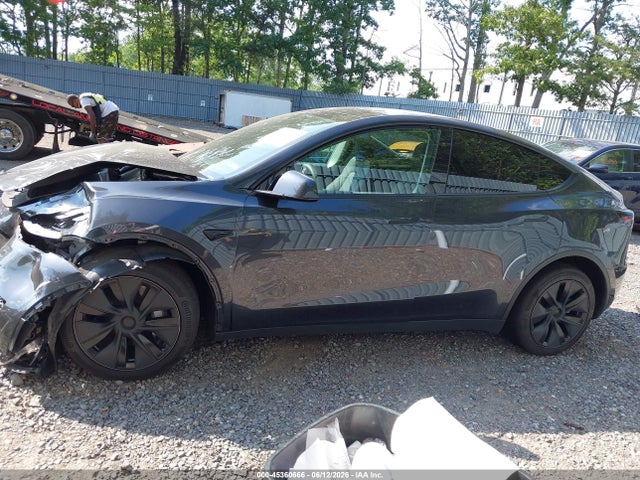 Aukcja sprzedaży 2025 Tesla Model Y Long Range Dual Motor Rear-wheel Drive, vin: 7SAYGDEDXSF270085, numer aukcji: 45360666