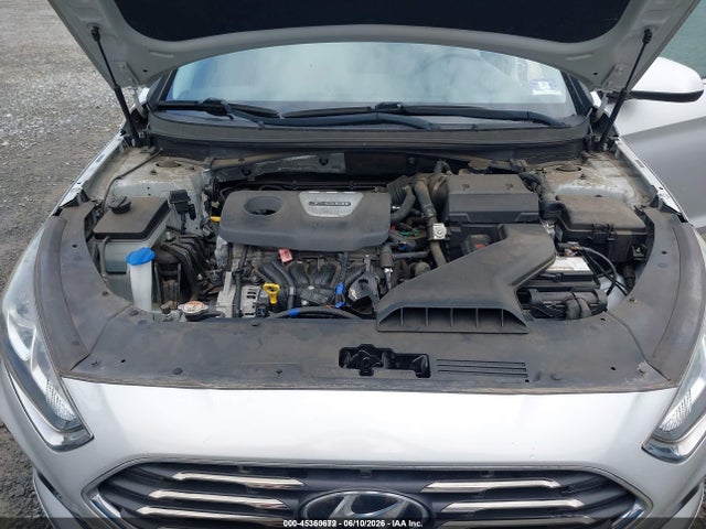 Hyundai SONATA ECO 2018 5NPE24AA5JH673854 Image 10