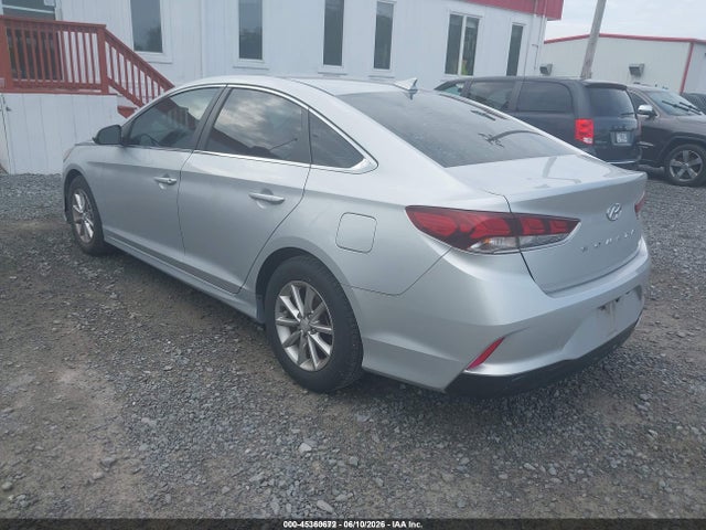 Hyundai SONATA ECO 2018 5NPE24AA5JH673854 Image 3