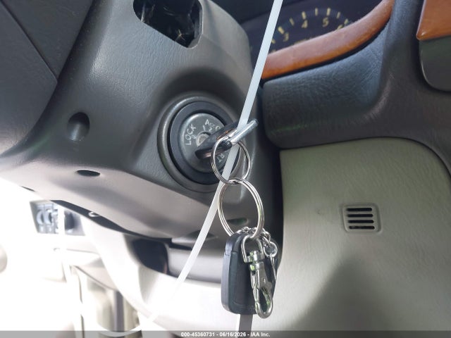 45360731 :رقم المزاد ، JNRDR09Y41W214956 vin ، 2001 Infiniti Qx4 Luxury مزاد بيع