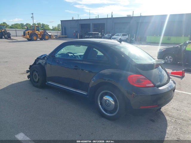 Volkswagen Beetle 1.8t Classic 2015 3VWF17AT7FM653582 Image 3