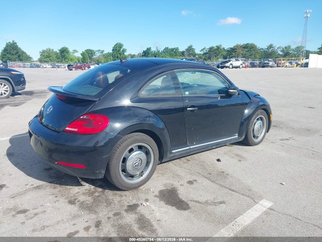 Volkswagen Beetle 1.8t Classic 2015 3VWF17AT7FM653582 Image 4