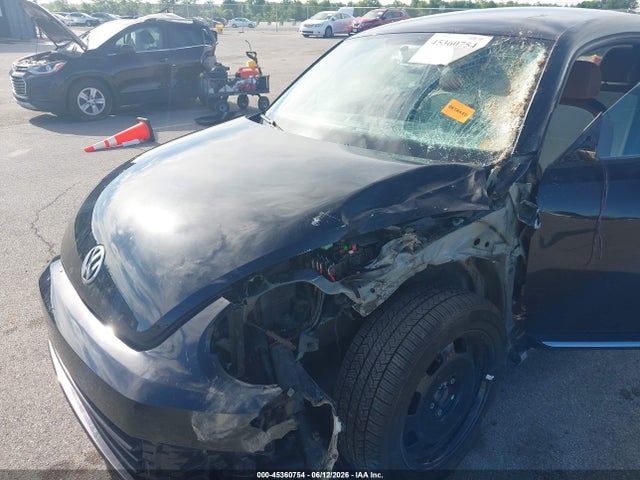 Volkswagen Beetle 1.8t Classic 2015 3VWF17AT7FM653582 Image 6