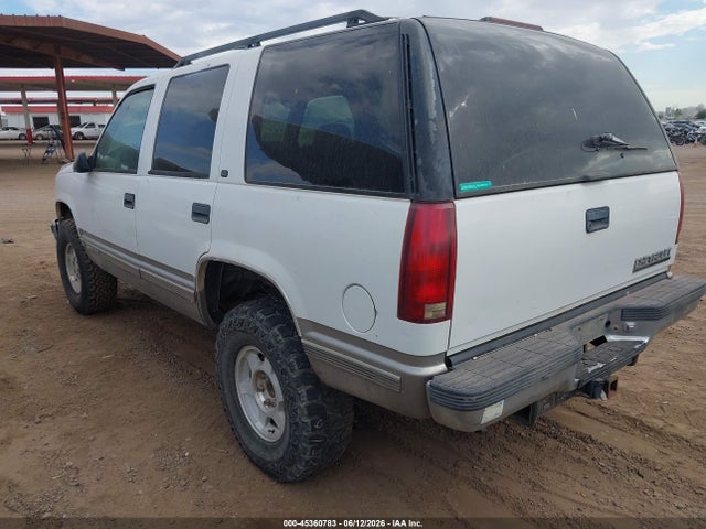 45360783 :رقم المزاد ، 1GNEK13R7XJ480646 vin ، 1999 Chevrolet Tahoe Ls مزاد بيع